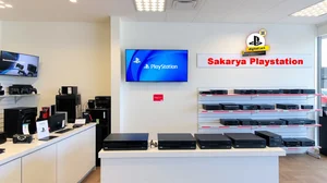 Sakarya PlayStation Servisi Mağaza İçi - Modern elektronik mağaza içi, PlayStation konsolları ve oyun ekipmanları